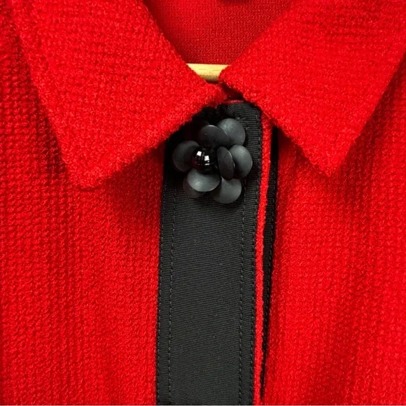 St. John Textured Contrast Trim Knit Blazer - Picture 4 of 5